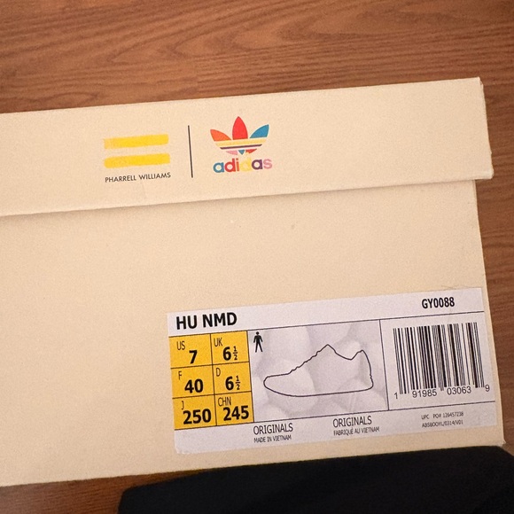 Pink Adidas Human Races - Picture 5 of 5